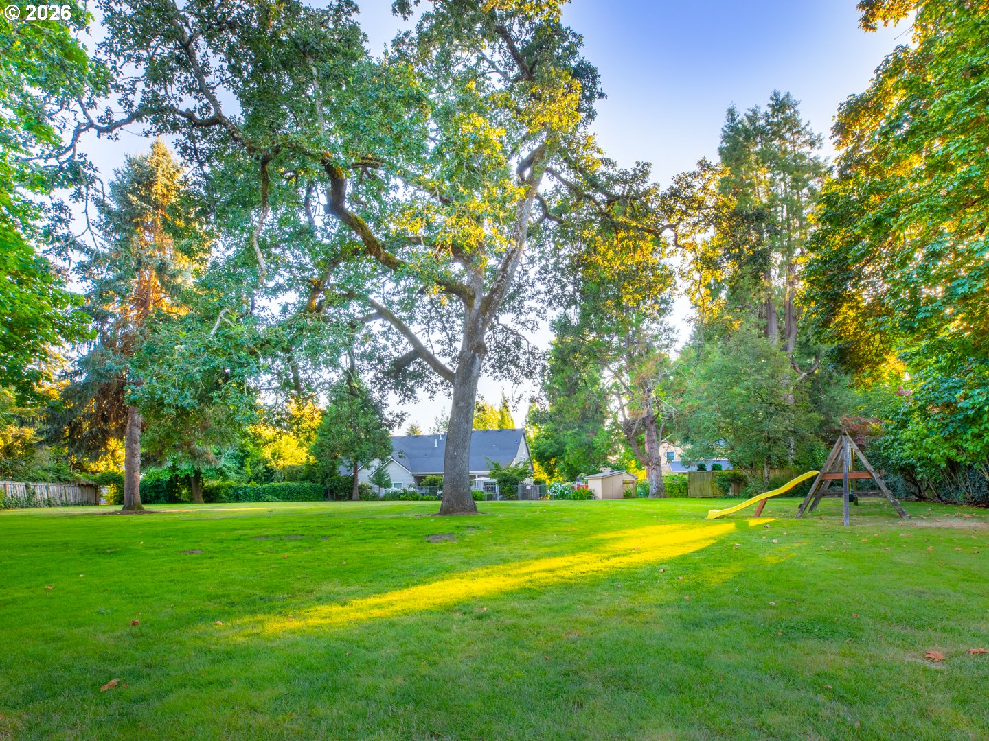 475 Banton Avenue Eugene, OR 97404 - Photo 30 of 34 a view of a park with large trees