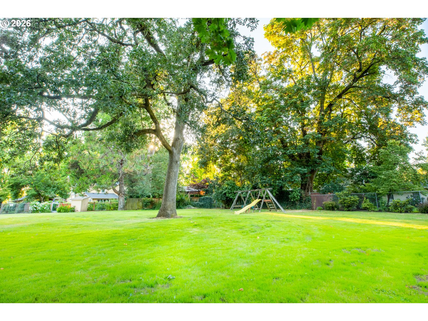 475 Banton Avenue Eugene, OR 97404 - Photo 31 of 34 a view of grassy field with benches