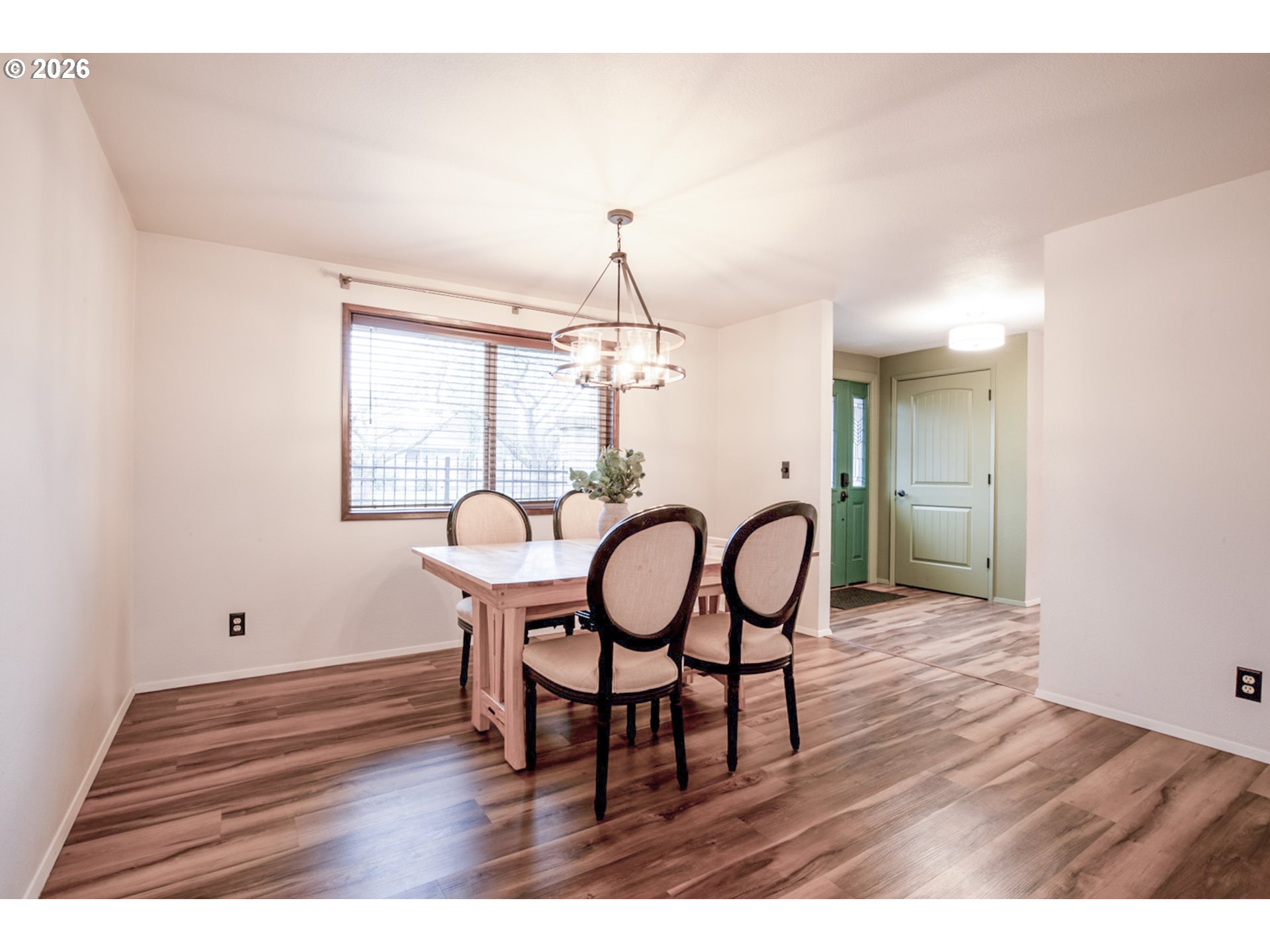 475 Banton Avenue Eugene, OR 97404 - Photo 8 of 34 a workspace room with furniture window and wooden floor