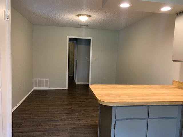 5735 Wildwood Road Crestview, FL 32536 - Photo 9 of 17 5735 WW Eat in kitchen