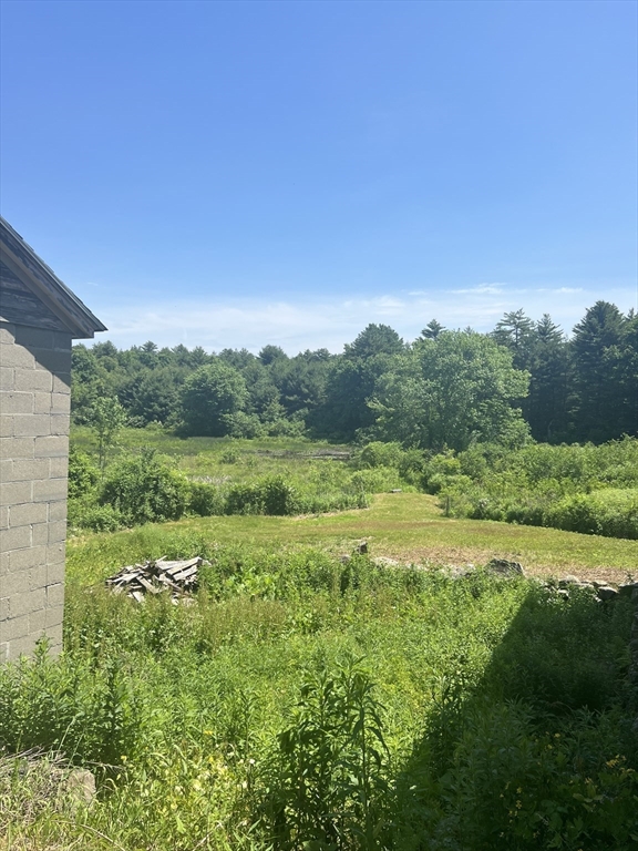 19 Greenwich Plains Road Ware, MA 01082 - Photo 7 of 37