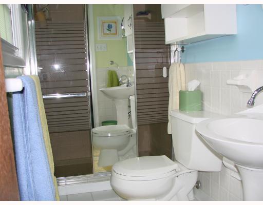 656 Blue Ridge Road Plum, PA 15239 - Photo 13 of 18 Master Bath/Spa.