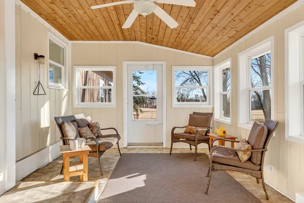 $700,000 | 4015 Sunnyside Road, Woodstock, IL 60098