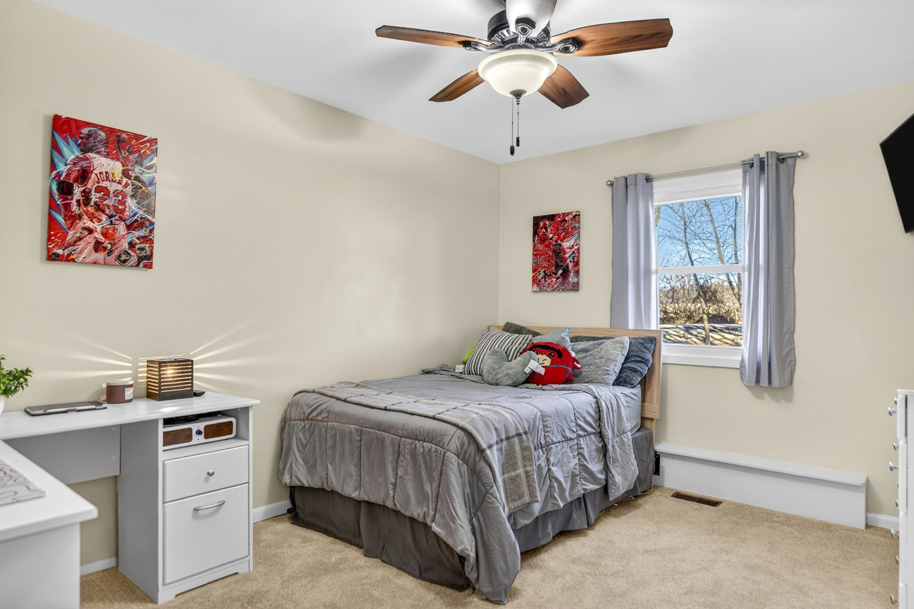 4015 Sunnyside Road Woodstock, IL 60098 - Photo 23 of 55