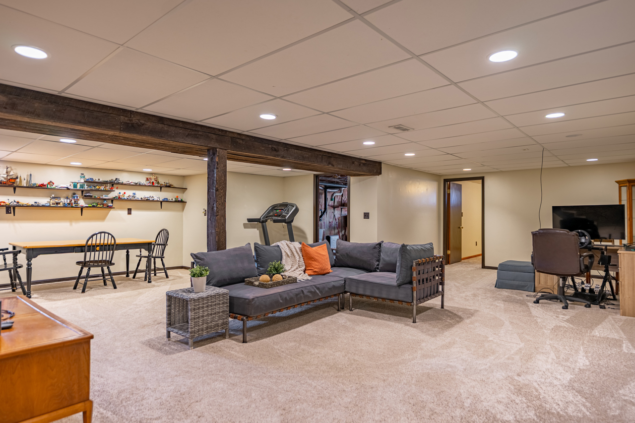 4015 Sunnyside Road Woodstock, IL 60098 - Photo 26 of 55