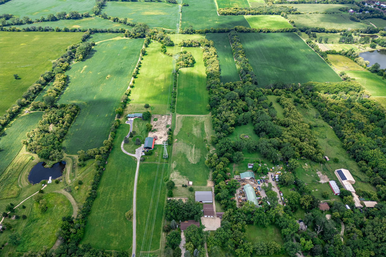 4015 Sunnyside Road Woodstock, IL 60098 - Photo 39 of 55