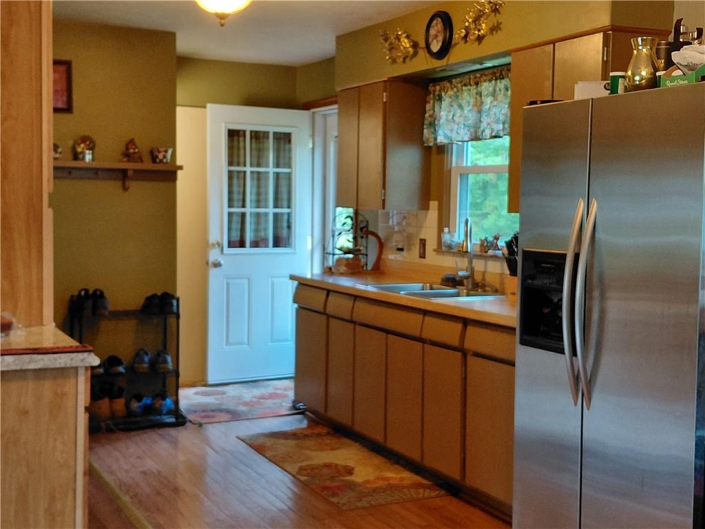 358 Hadley Road Greenville, PA 16125 - Photo 6 of 30