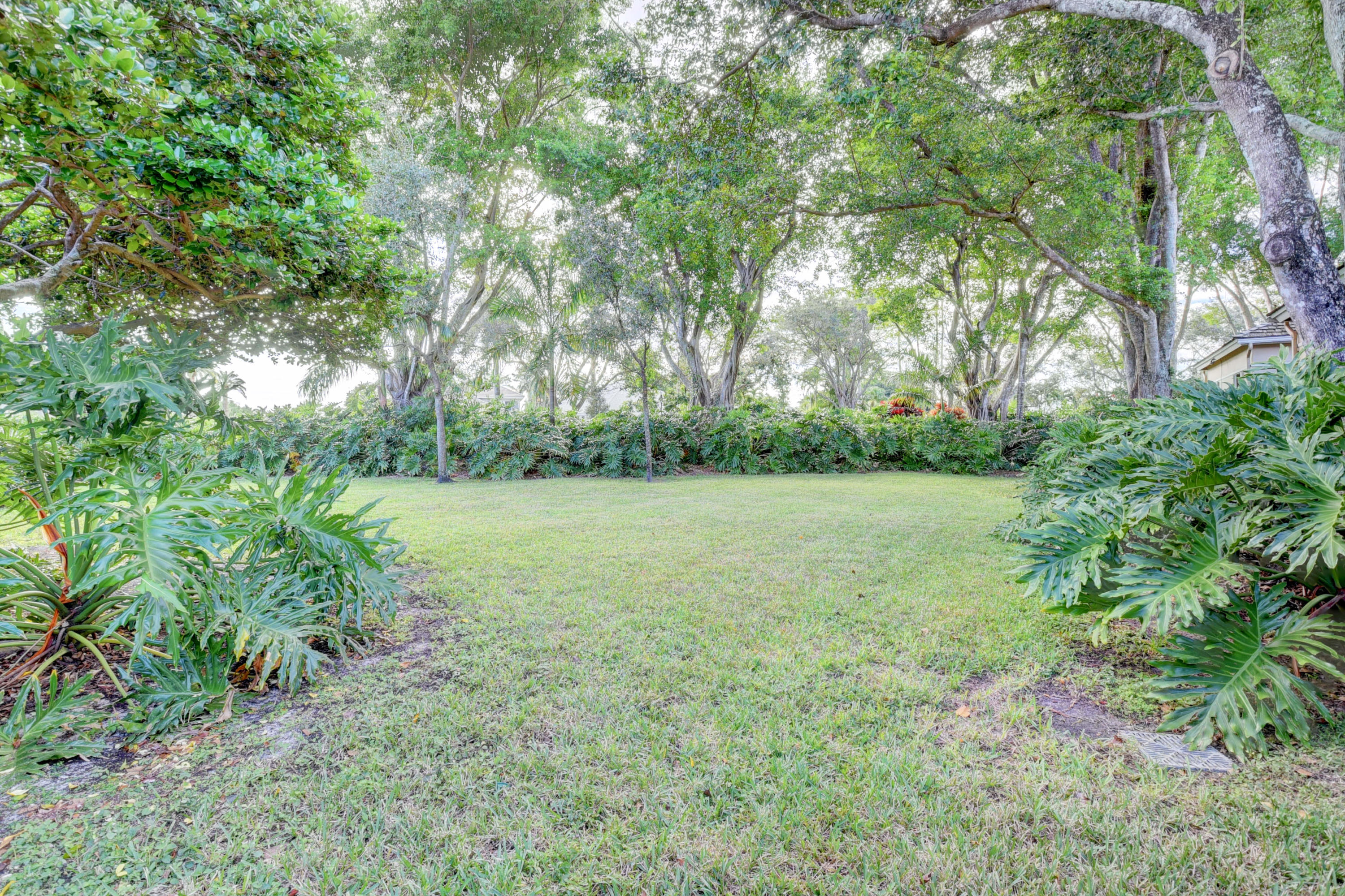 4056 Northwest 57th Street Boca Raton, FL 33496 - Photo 21 of 22 Grassy Back area