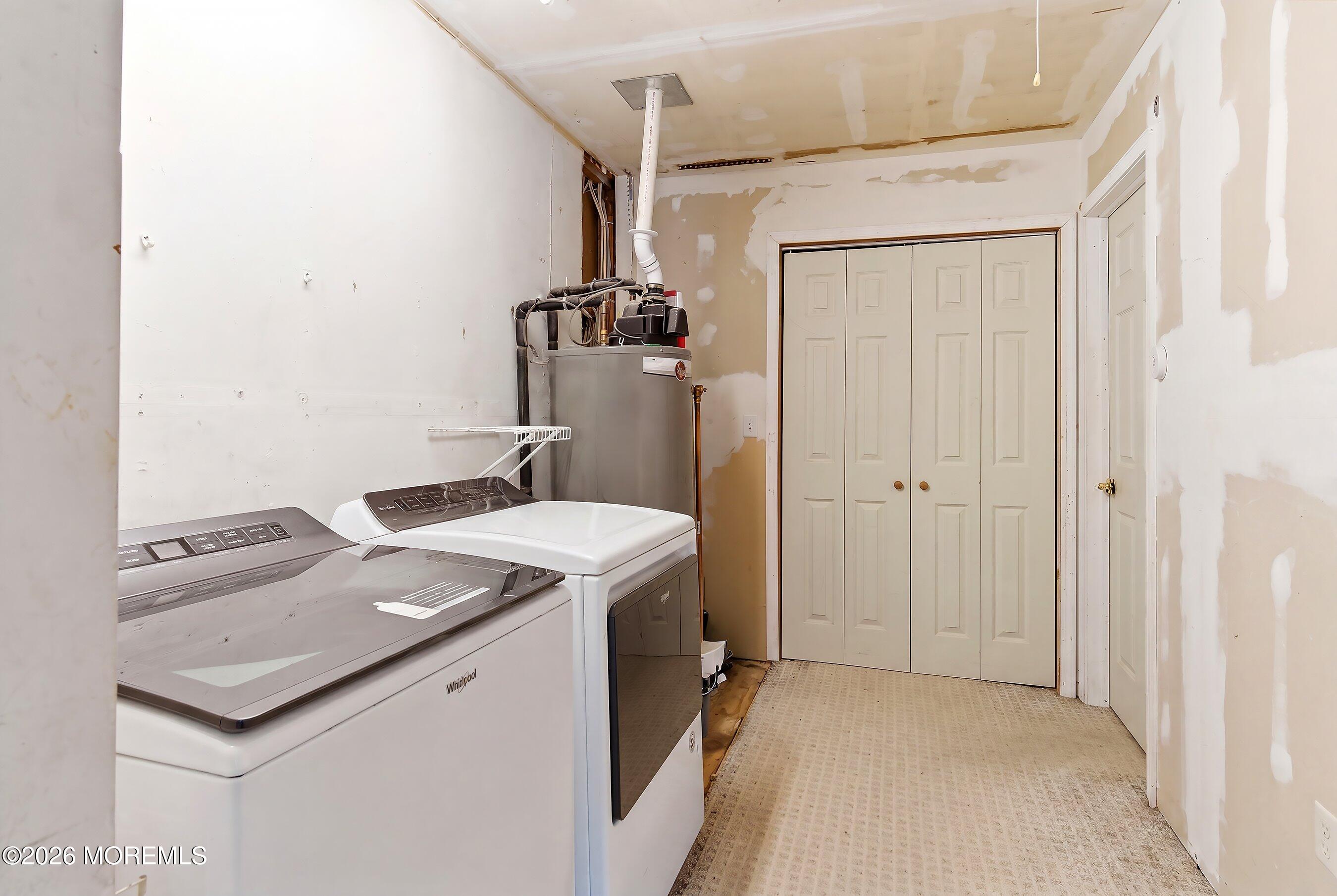 822 York Road Brick, NJ 08724 - Photo 24 of 37 a utility room with dryer and washer