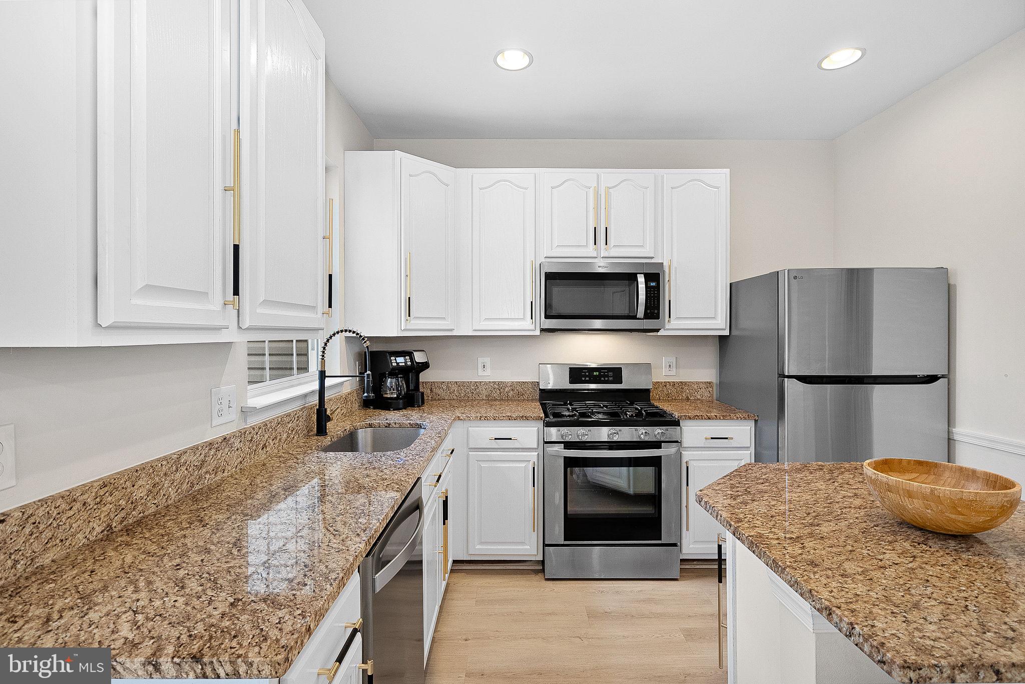 20392 Farmgate Terrace Ashburn, VA 20147 - Photo 21 of 62