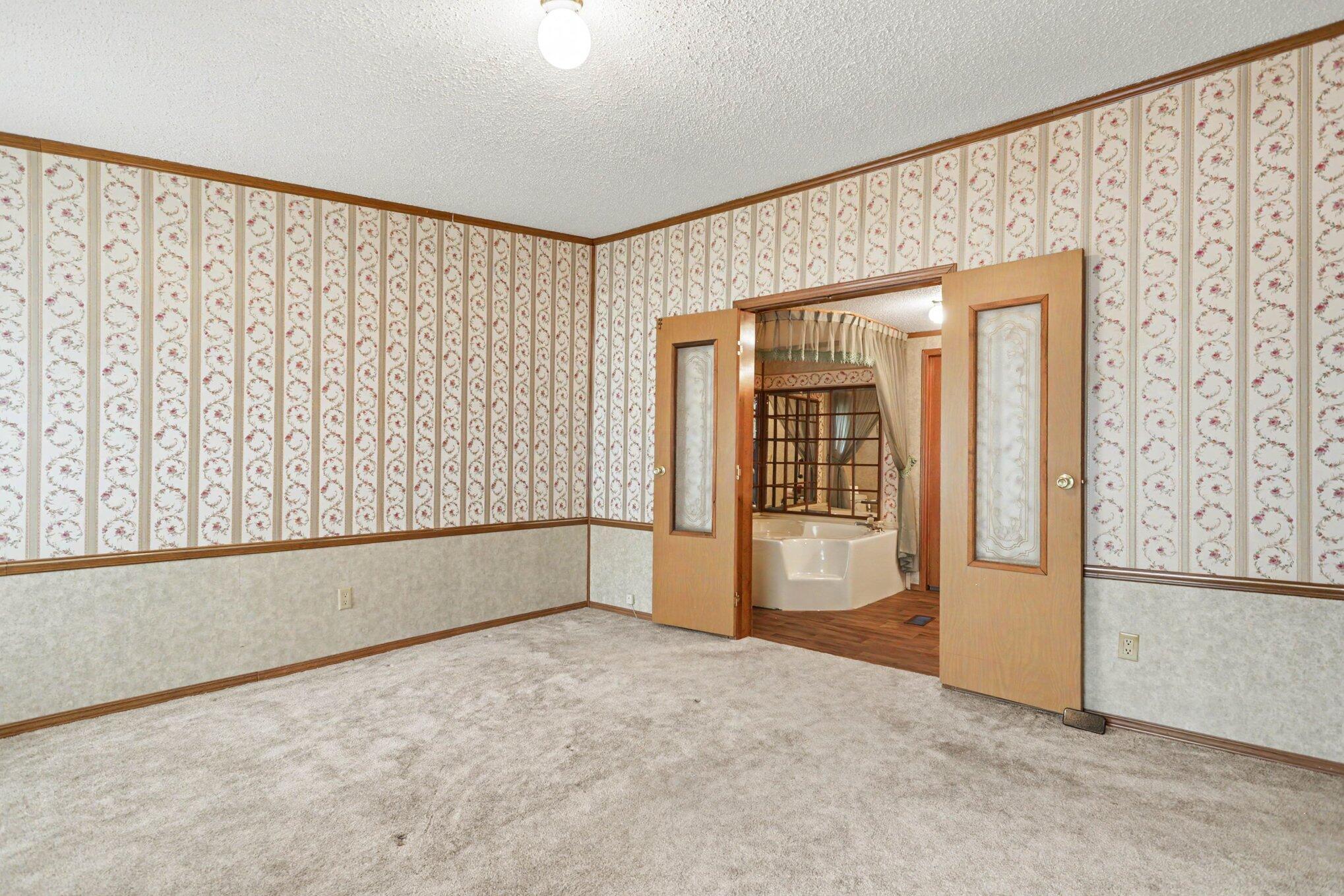17563 Buckingham Road Logan, OH 43138 - Photo 7 of 32 007_file_7877