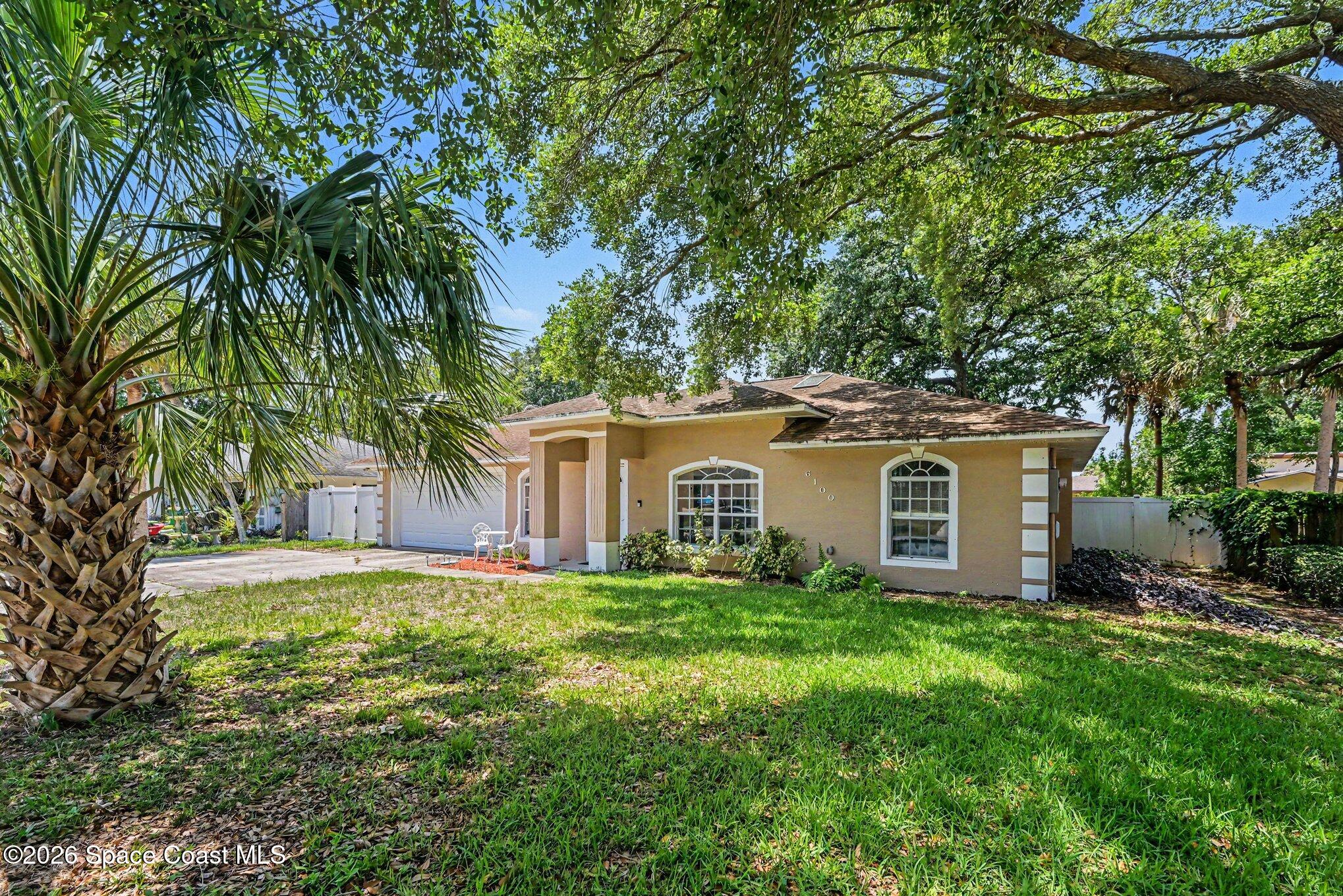6100 Adina Road Cocoa, FL 32927 - Photo 4 of 28 004_file_7627