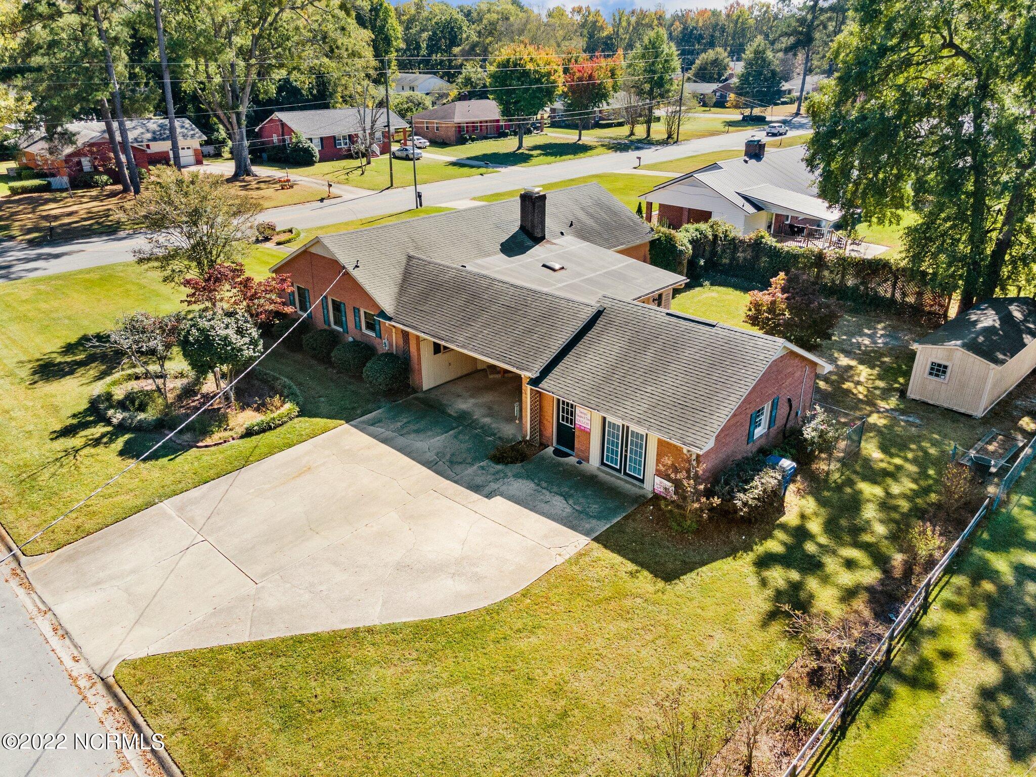 2408 Hardee Road Kinston, NC 28504 - Photo 14 of 51 14-web-or-mls-DJI_0041