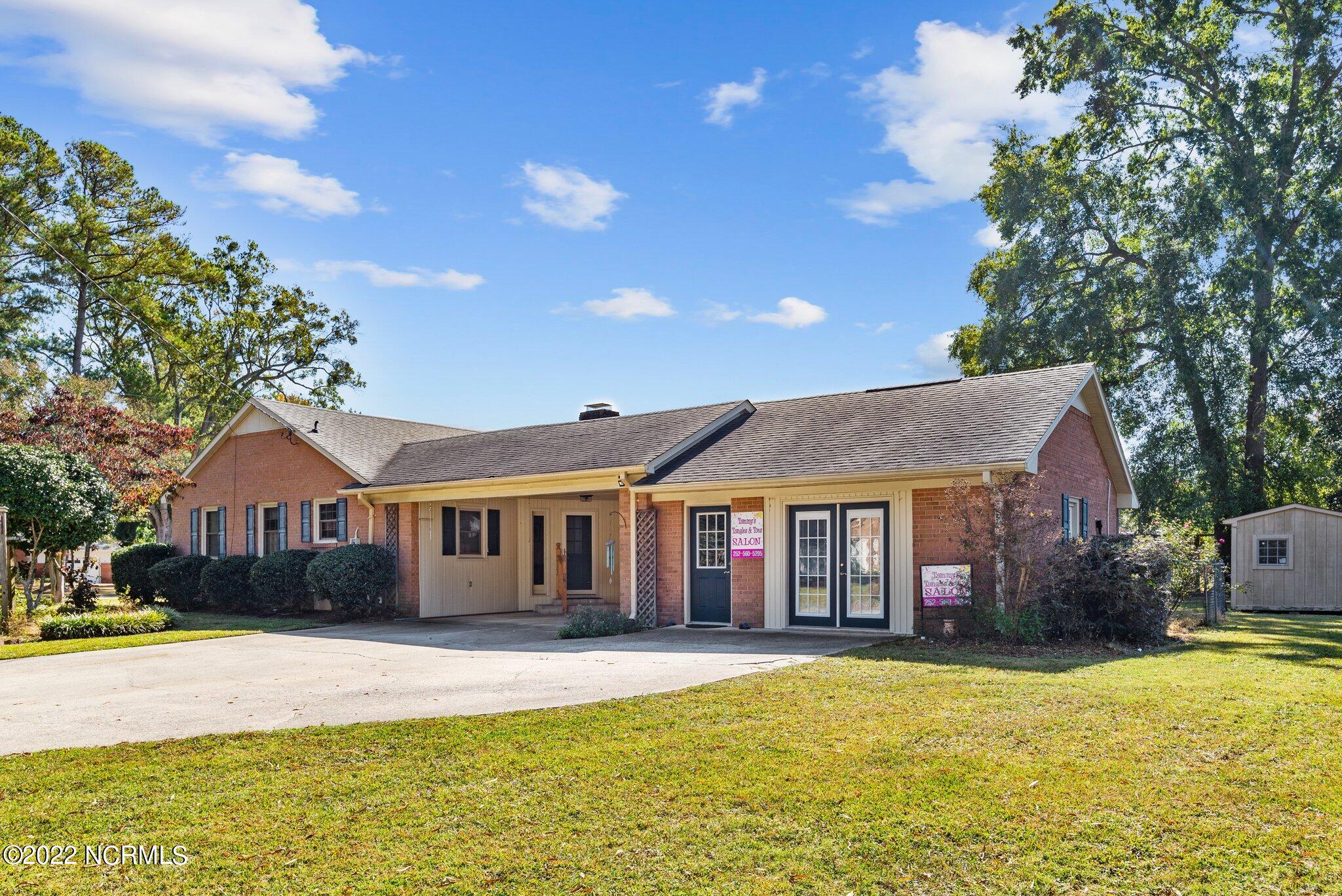 2408 Hardee Road Kinston, NC 28504 - Photo 4 of 51 4-web-or-mls-DSC_5380