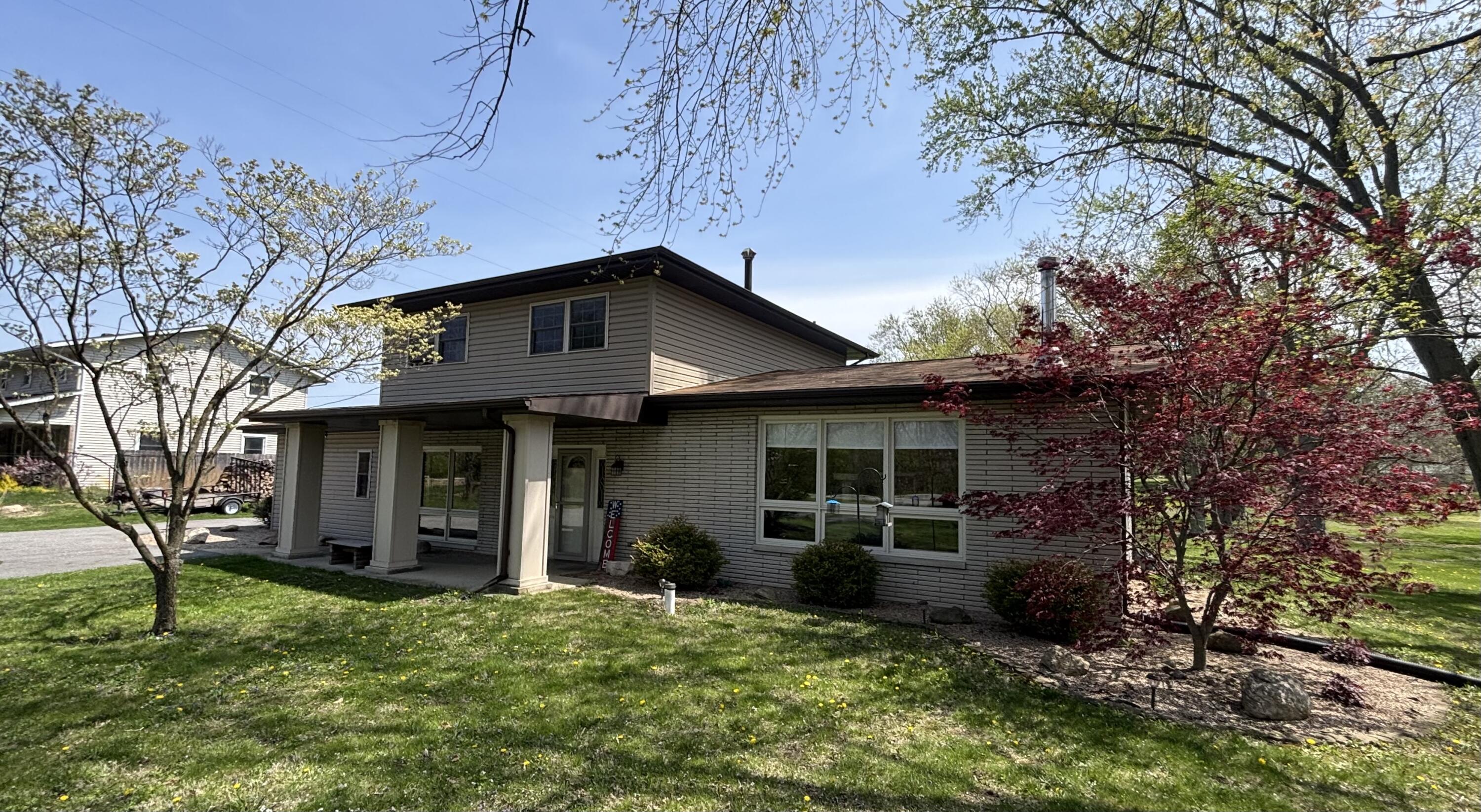 733 Meridian Road Valparaiso, IN 46383 - Photo 2 of 26 3000x1646