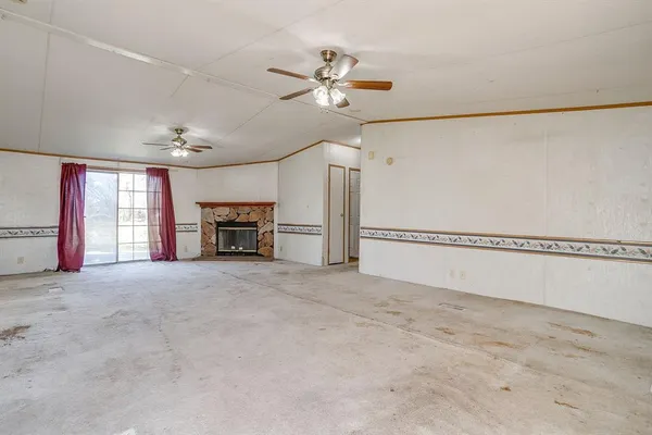 $150,000 | 11009 Everest Drive, Venus, TX 76084