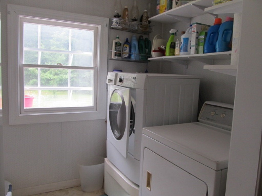 21 West Surry Road Keene, NH 03431 - Photo 14 of 19