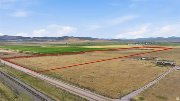$319,500 | 6810 North 4200 West, Clifton, ID 83228