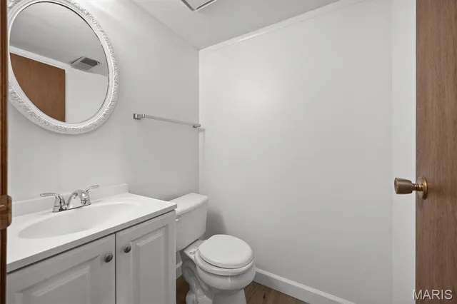 $142,500 | 414 North County Road, Mascoutah, IL 62258