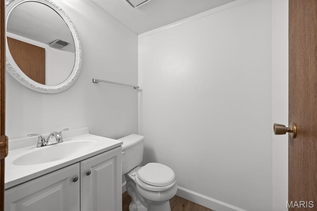 414 North County Road Mascoutah, IL 62258 - Photo 6 of 28