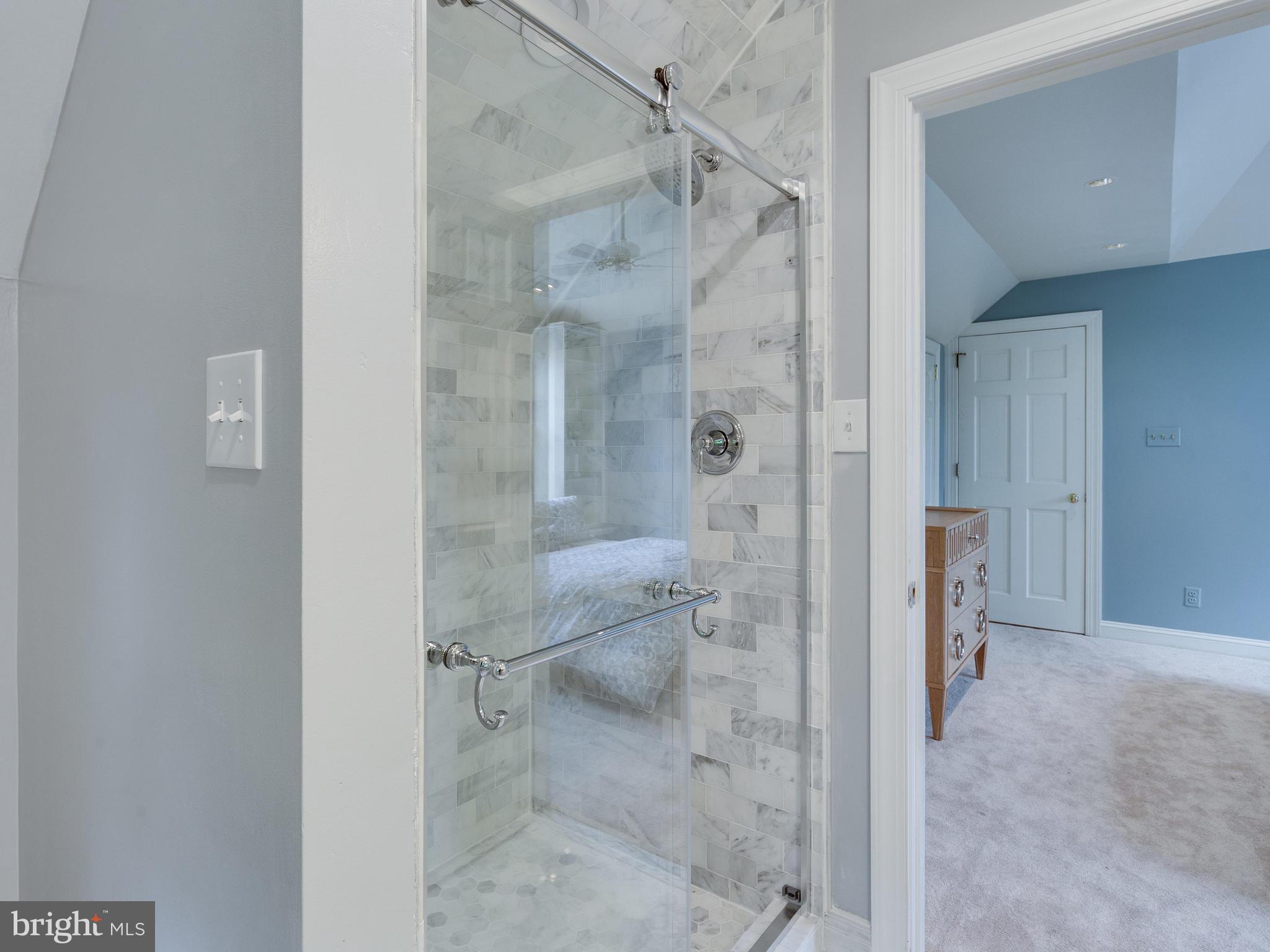 3219 North Glebe Road Arlington, VA 22207 - Photo 19 of 30 Bath (Master)