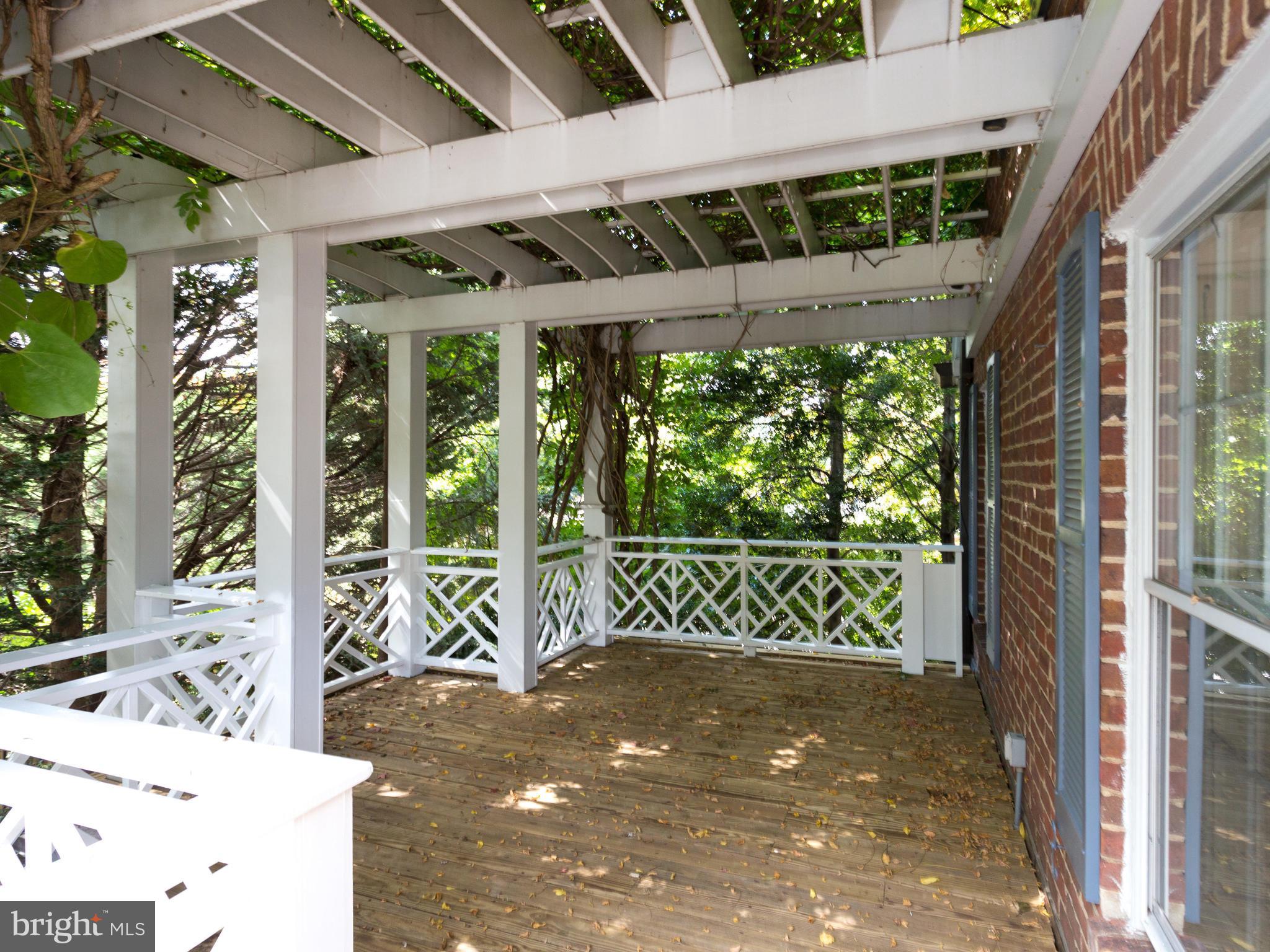 3219 North Glebe Road Arlington, VA 22207 - Photo 25 of 30 Exterior (General)