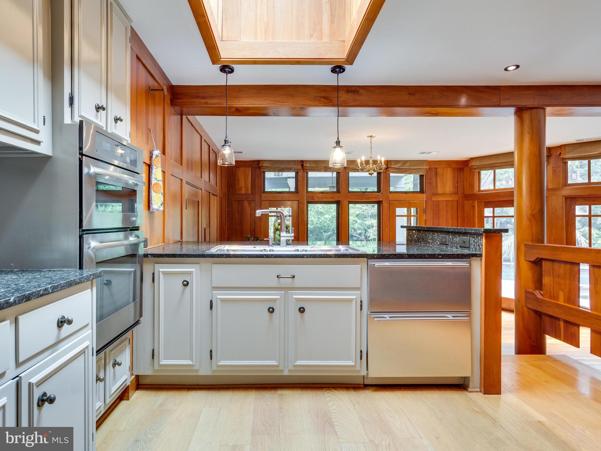 3219 North Glebe Road Arlington, VA 22207 - Photo 8 of 30 Kitchen
