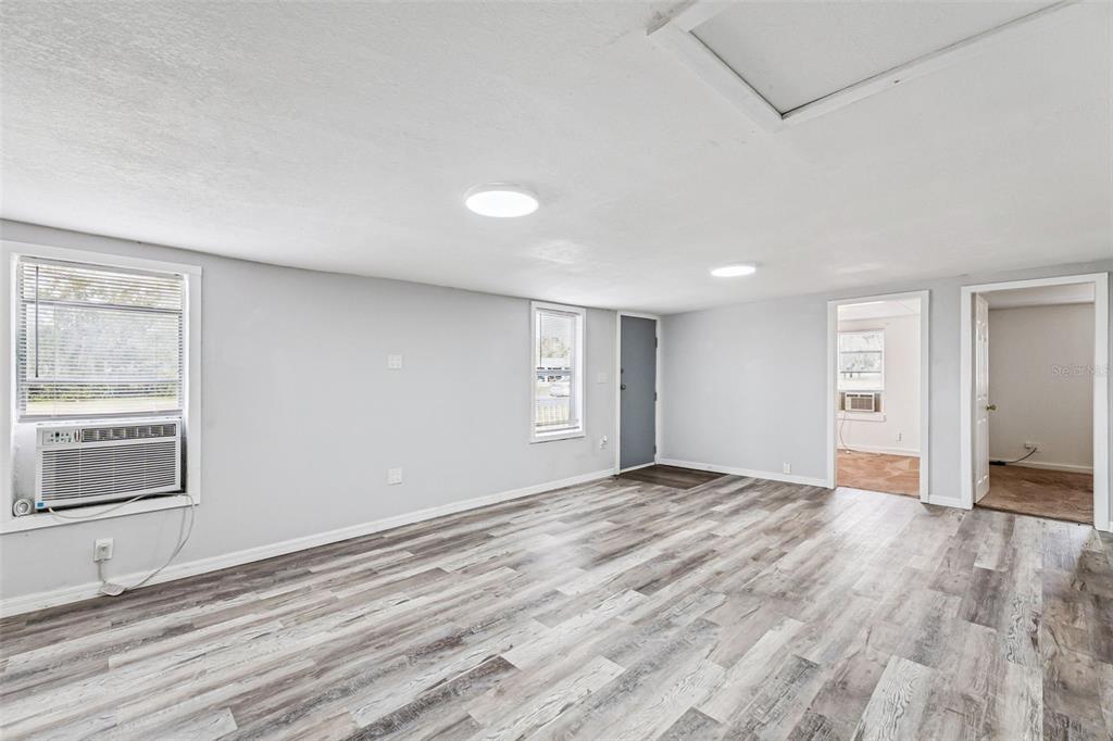 1116 Northeast 19th Street Ocala, FL 34470 - Photo 4 of 20