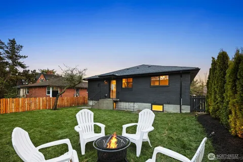 $1,398,000 | 7040 16th Avenue Northwest, Seattle, WA 98117