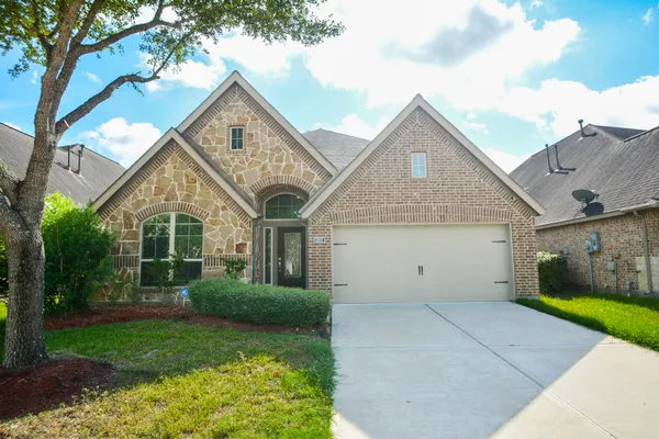 $3,100 | 2511 Mountain Sage Drive, Pearland, TX 77584