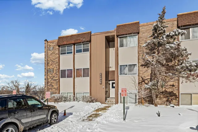 $115,000 | 12964 Nicollet Avenue, Unit 301, Burnsville, MN 55337