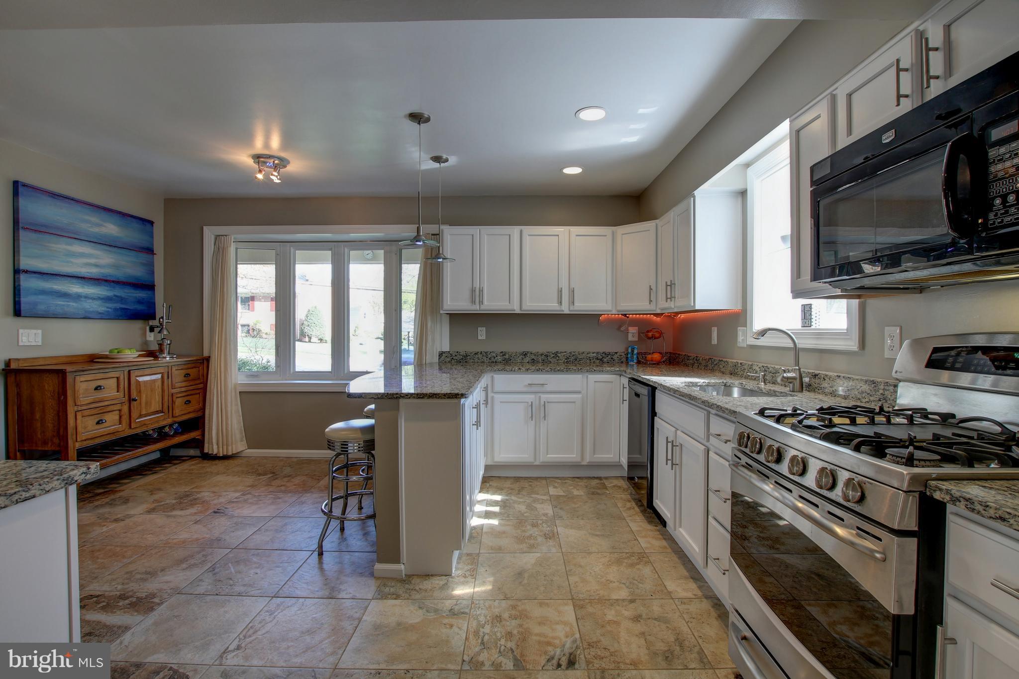 8804 Stark Road Annandale, VA 22003 - Photo 11 of 30 Kitchen