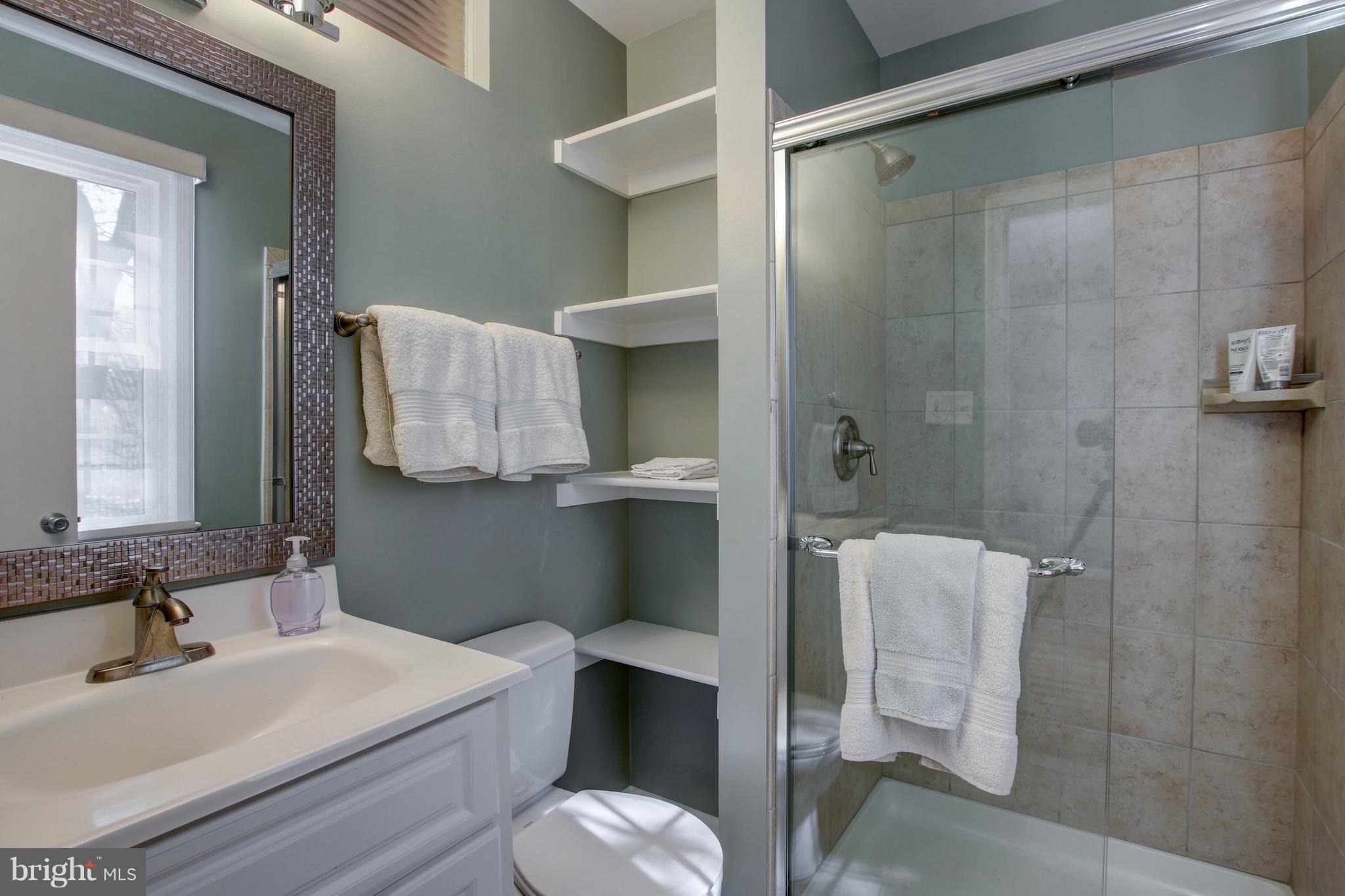 8804 Stark Road Annandale, VA 22003 - Photo 20 of 30 Bath (Master)
