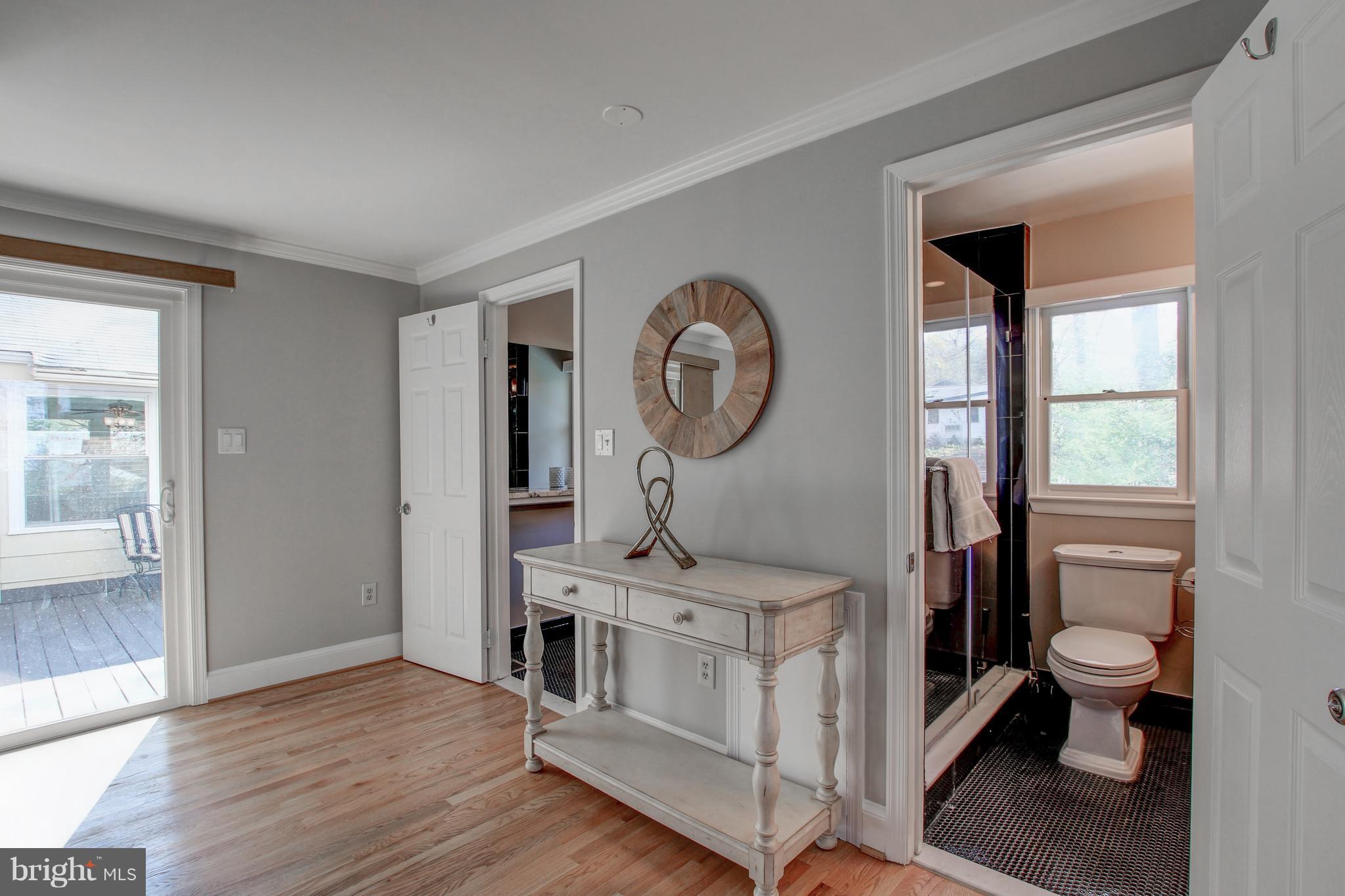 Bedroom (Master)