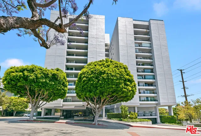 $14,950 | 1100 Alta Loma Road, Unit 16B, West Hollywood, CA 90069