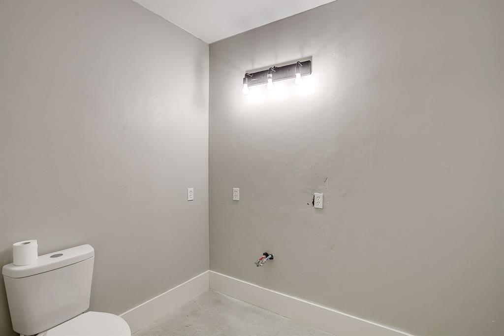 8140 Lavender Road Springtown, TX 76082 - Photo 30 of 36