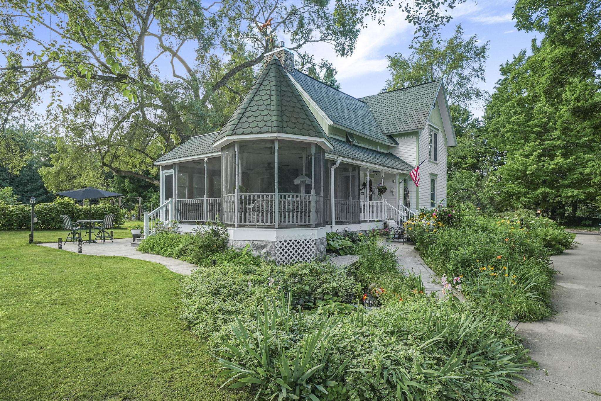 1056 Smith Road Traverse City, MI 49696 - Photo 39 of 81