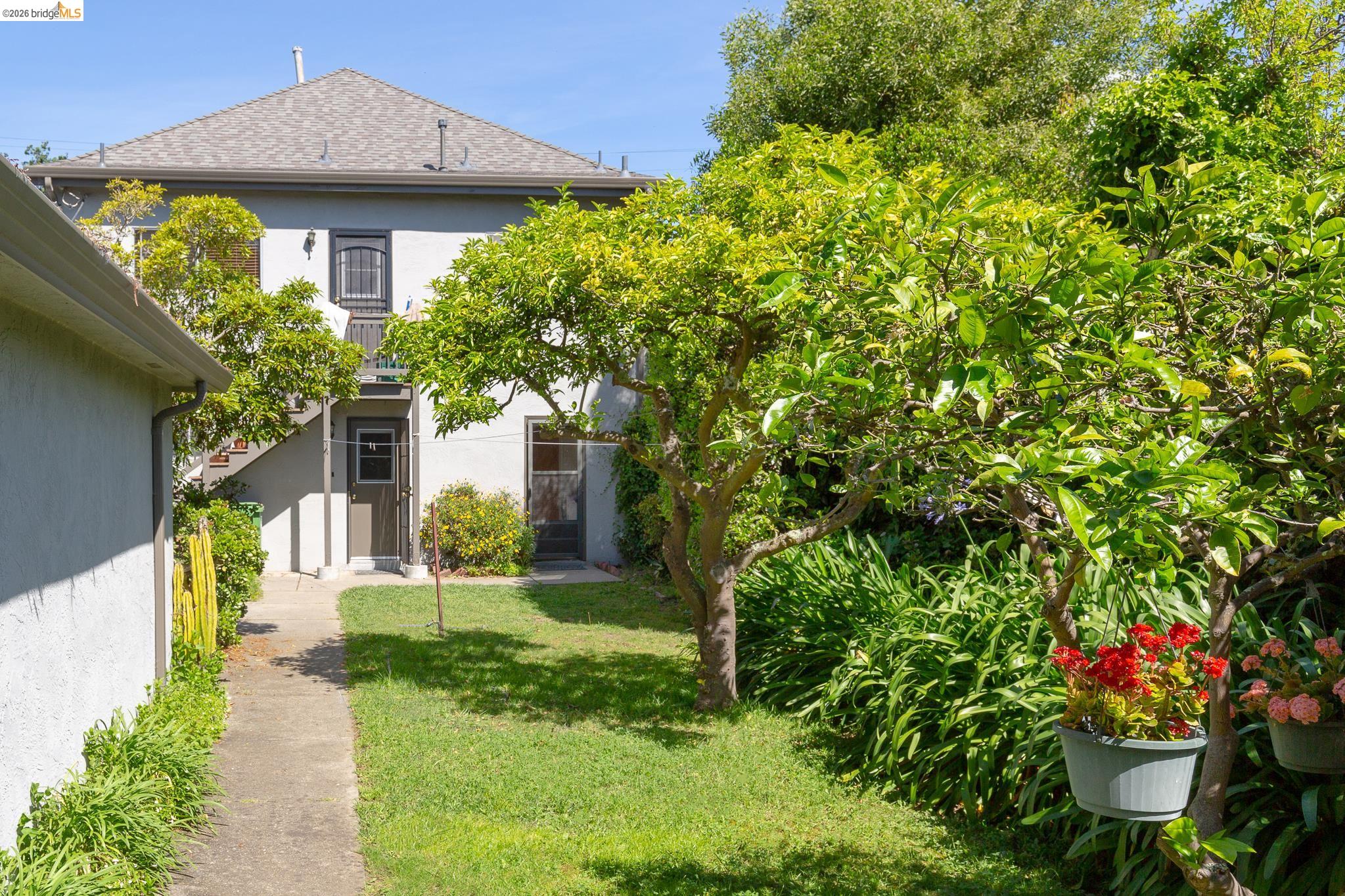 1055 47th Street Emeryville, CA 94608 - Photo 2 of 29
