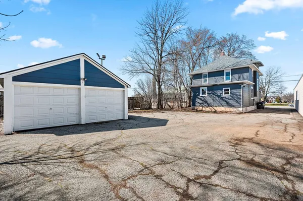 $250,000 | 209 Nicolet Boulevard, Neenah, WI 54956