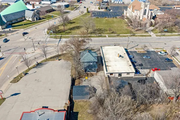 $250,000 | 209 Nicolet Boulevard, Neenah, WI 54956