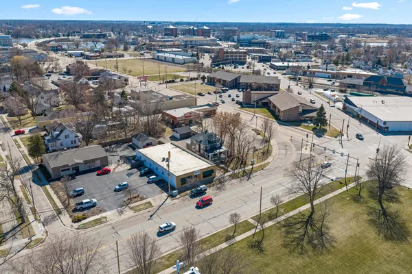 $250,000 | 209 Nicolet Boulevard, Neenah, WI 54956
