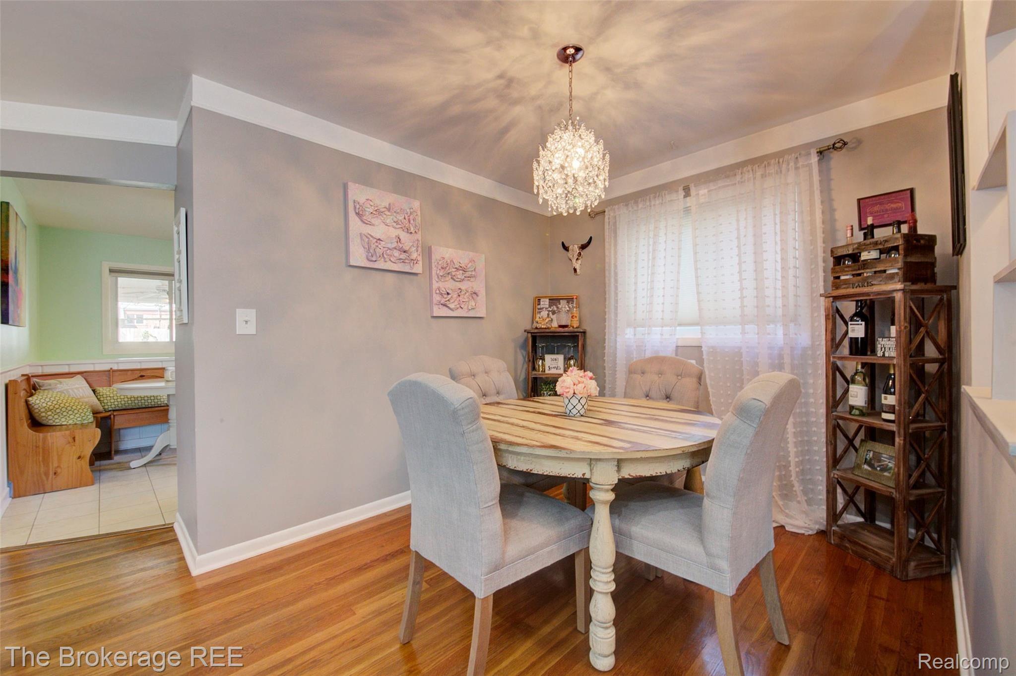 340 Thalia Avenue Rochester, MI 48307 - Photo 13 of 49 Dining3.jpg