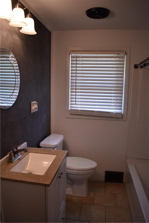 1320 McClure Road Columbus, IN 47201 - Photo 8 of 23 Gallery Image 8