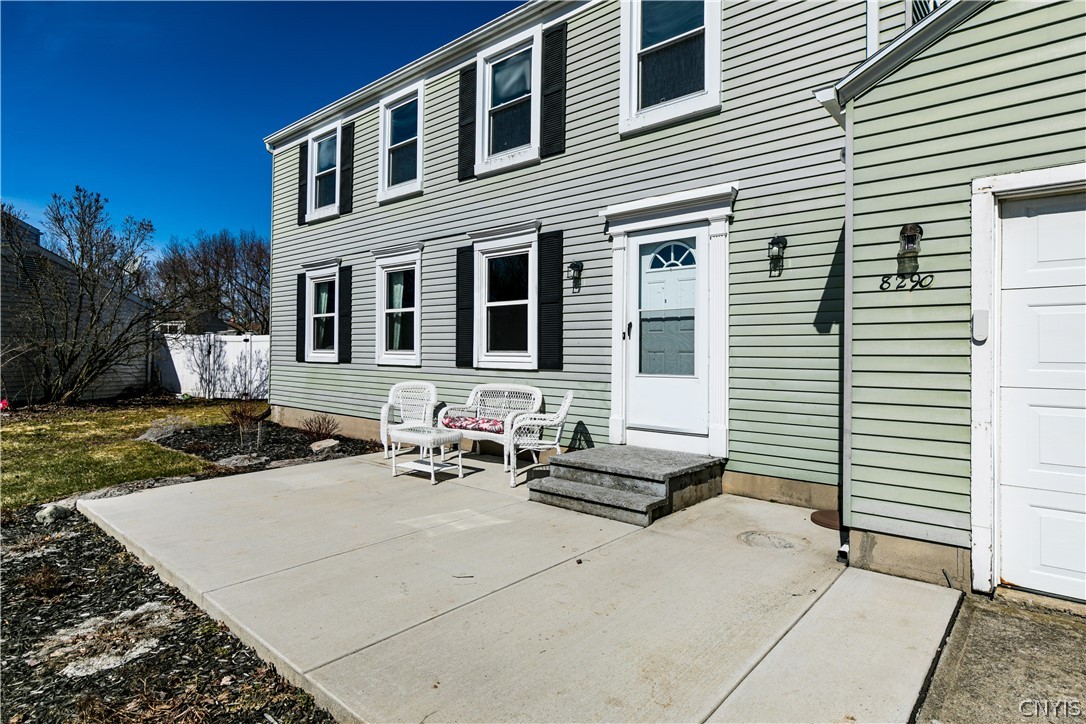 8290 Swallow Path Liverpool, NY 13090 - Photo 2 of 48 Gallery Image 2