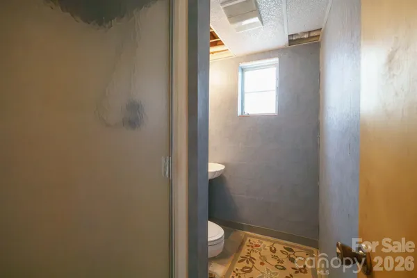 $467,000 | 465 28th Ave Lane Northeast, Hickory, NC 28601