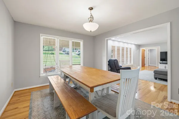 $467,000 | 465 28th Ave Lane Northeast, Hickory, NC 28601
