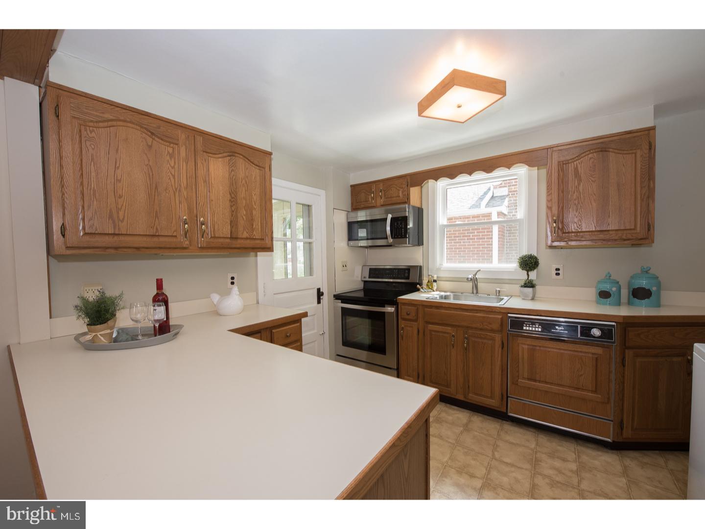 325 Sandy Bank Road Media, PA 19063 - Photo 5 of 24