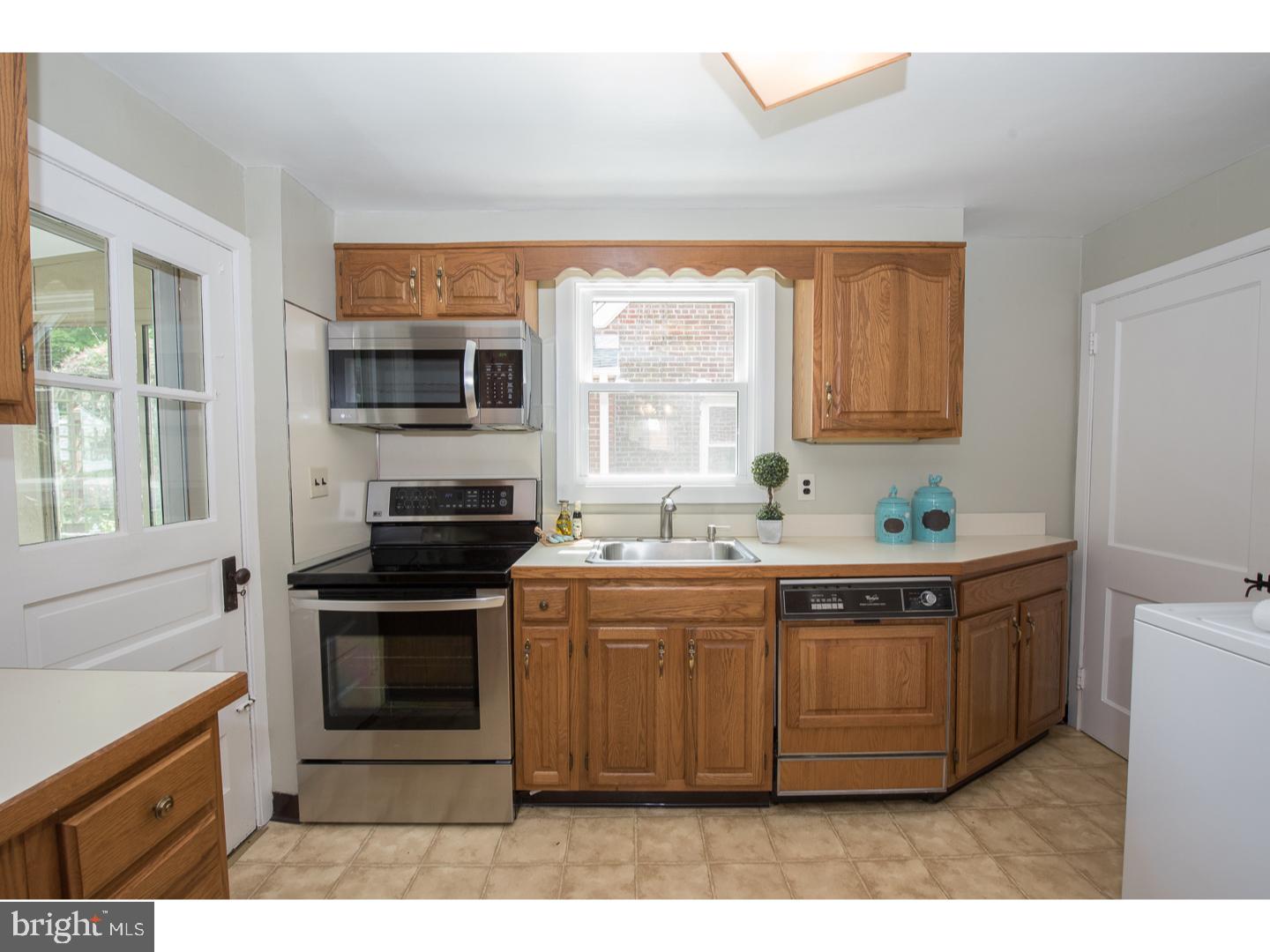 325 Sandy Bank Road Media, PA 19063 - Photo 7 of 24