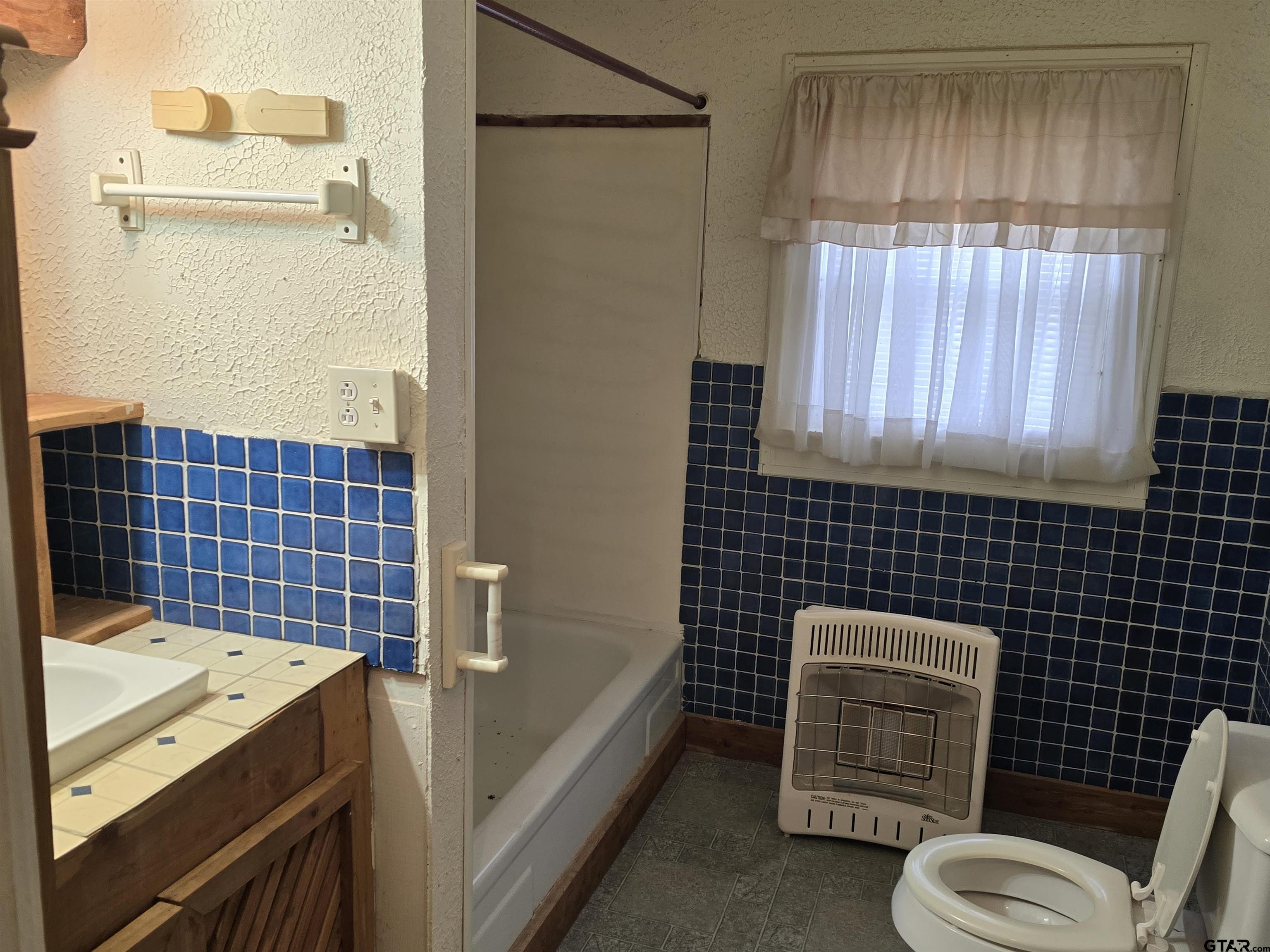 2512 Iron Road Diana, TX 75640 - Photo 15 of 17