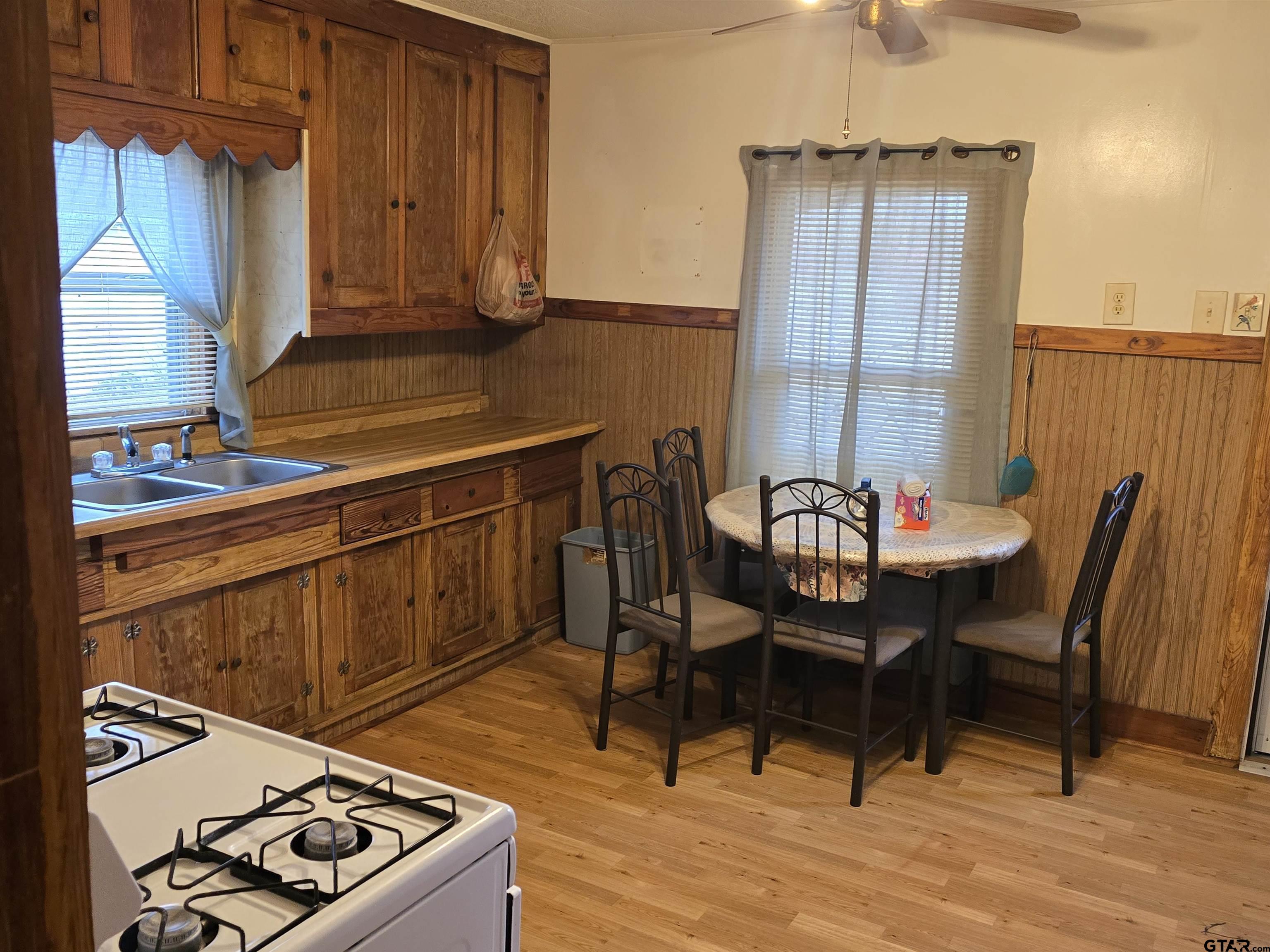 2512 Iron Road Diana, TX 75640 - Photo 9 of 17